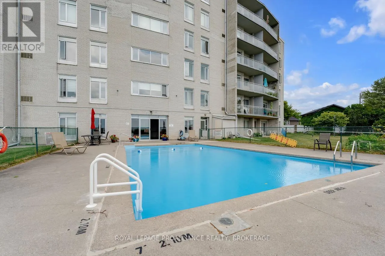 604 - 1 MOWAT AVENUE, #604