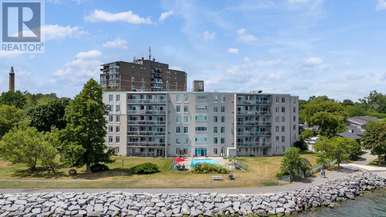 604 - 1 MOWAT AVENUE, #604