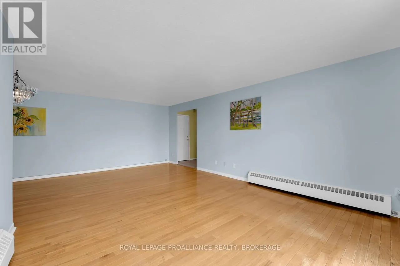 604 - 1 MOWAT AVENUE, #604