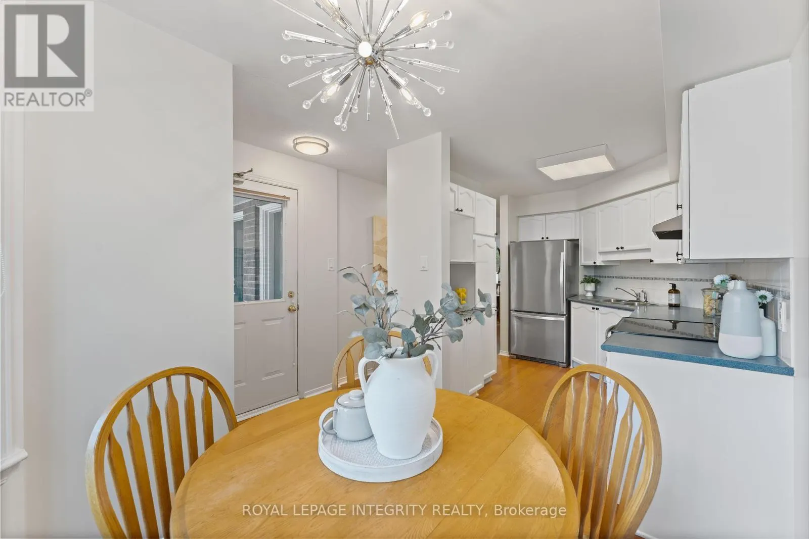 E - 108 CENTREPOINTE DRIVE