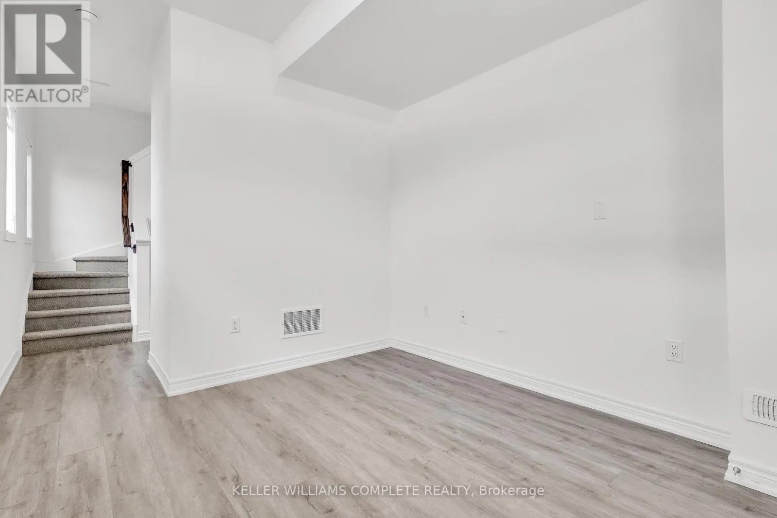 72 - 575 WOODWARD AVENUE