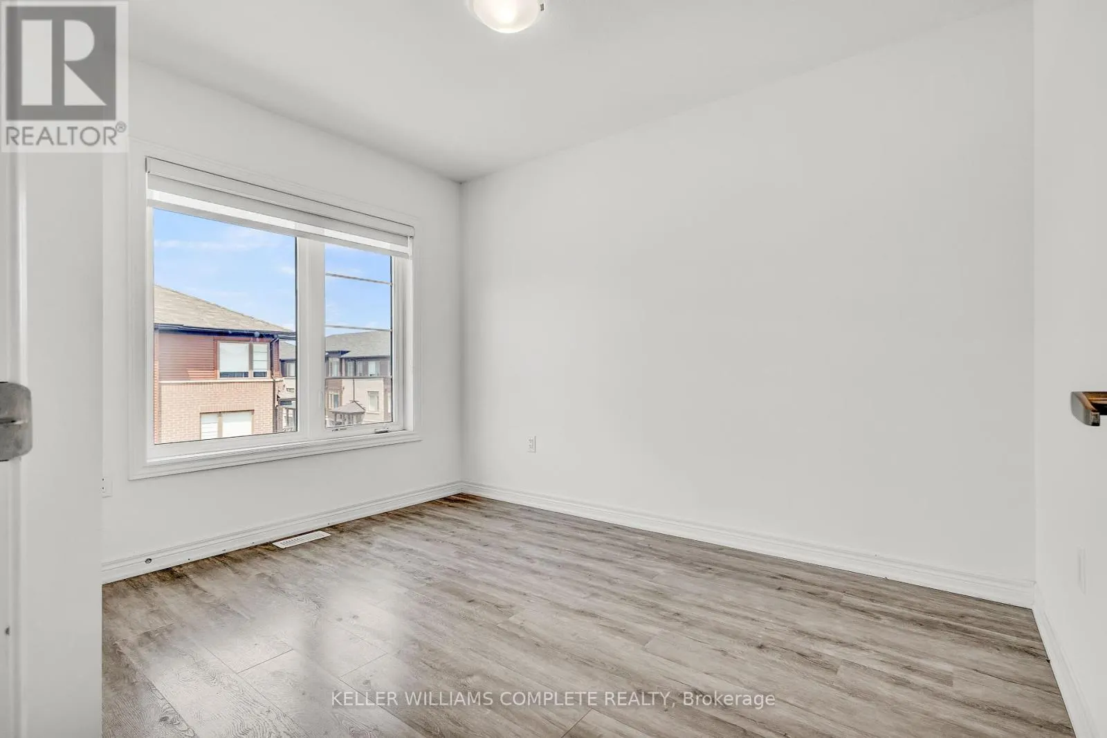 72 - 575 WOODWARD AVENUE