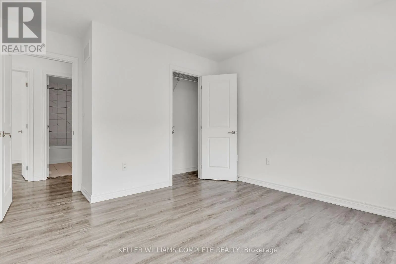 72 - 575 WOODWARD AVENUE