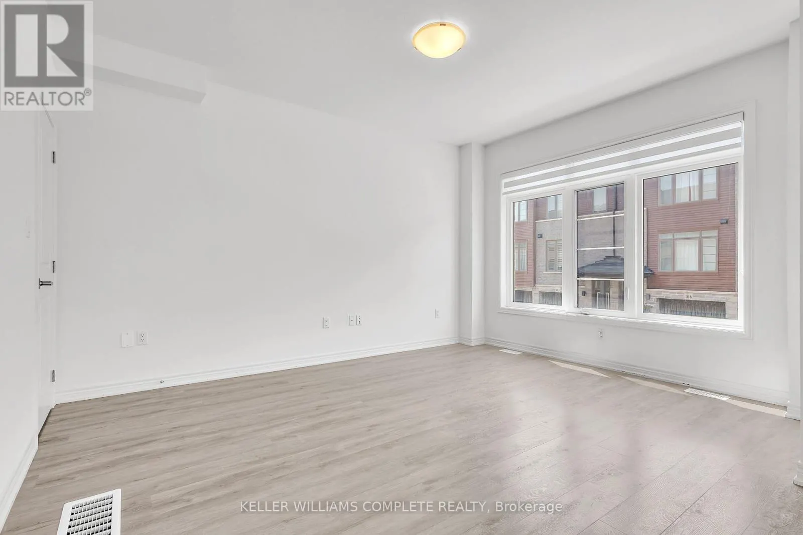 72 - 575 WOODWARD AVENUE