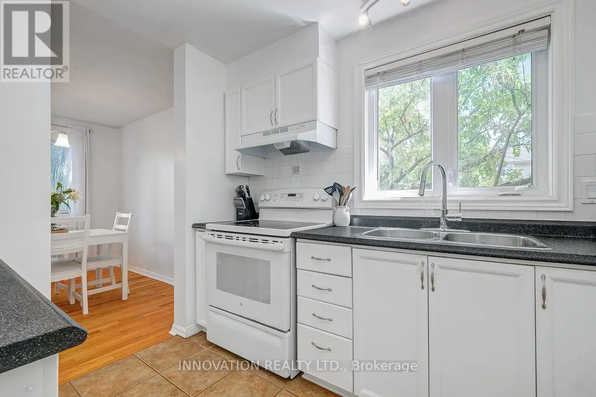 1645 DU SOMMET PLACE
