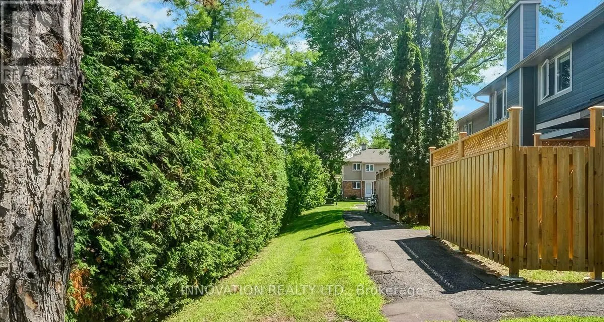 1645 DU SOMMET PLACE