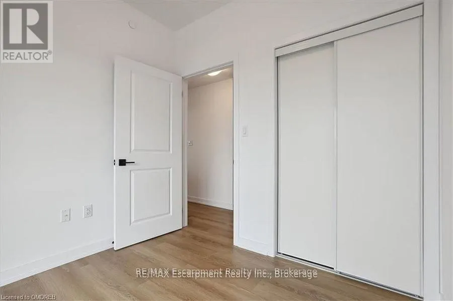 423 - 470 DUNDAS STREET E, #423