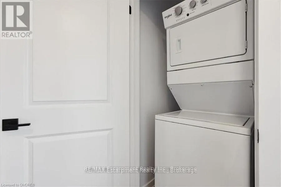 423 - 470 DUNDAS STREET E, #423