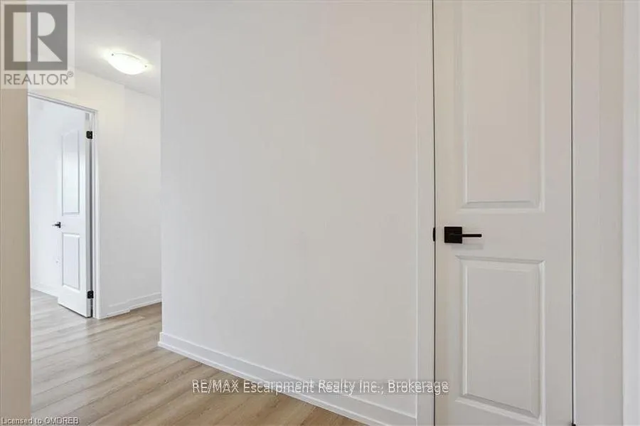 423 - 470 DUNDAS STREET E, #423