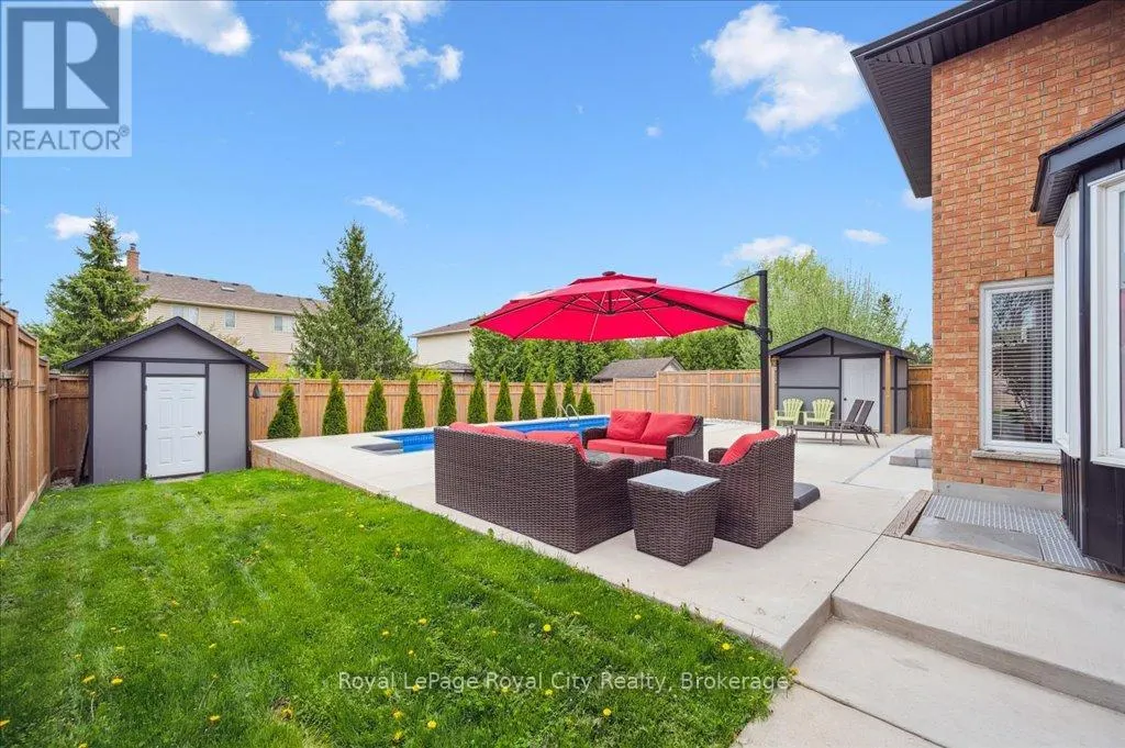 9 KORTRIGHT ROAD E