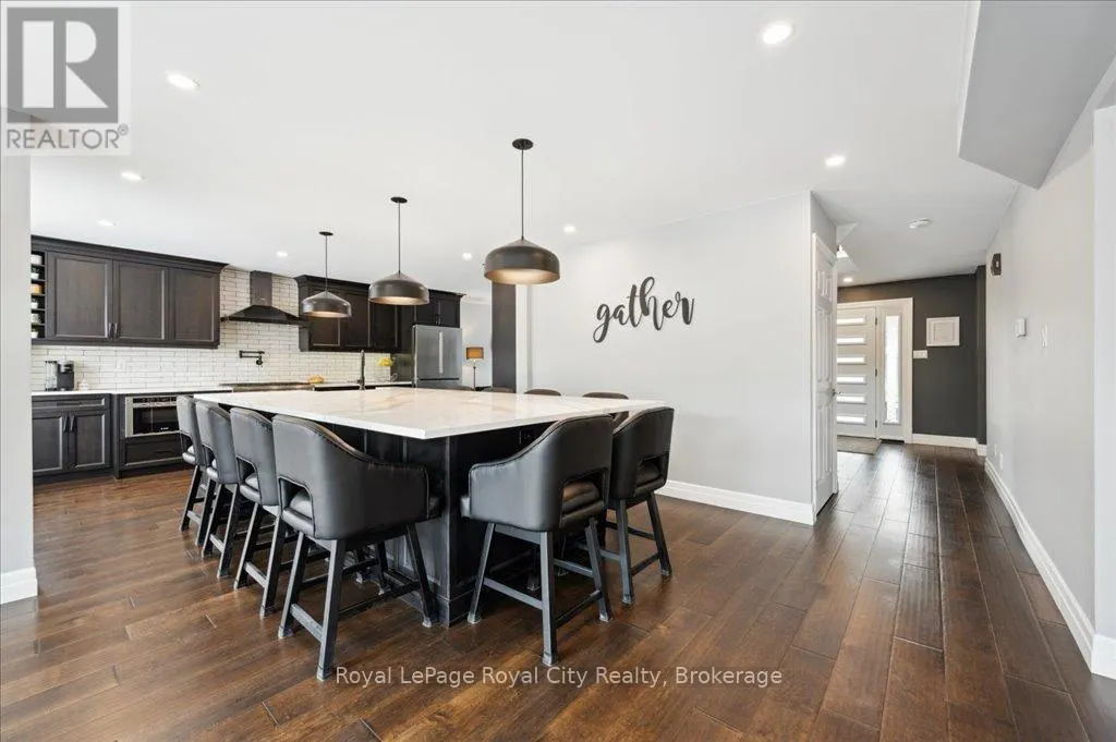 9 KORTRIGHT ROAD E
