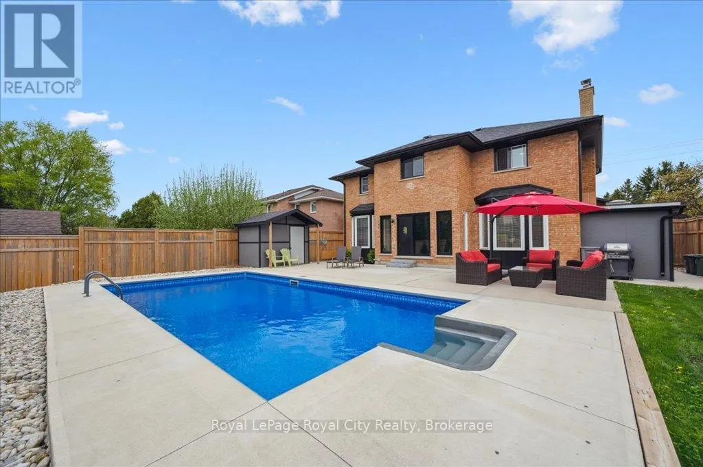 9 KORTRIGHT ROAD E