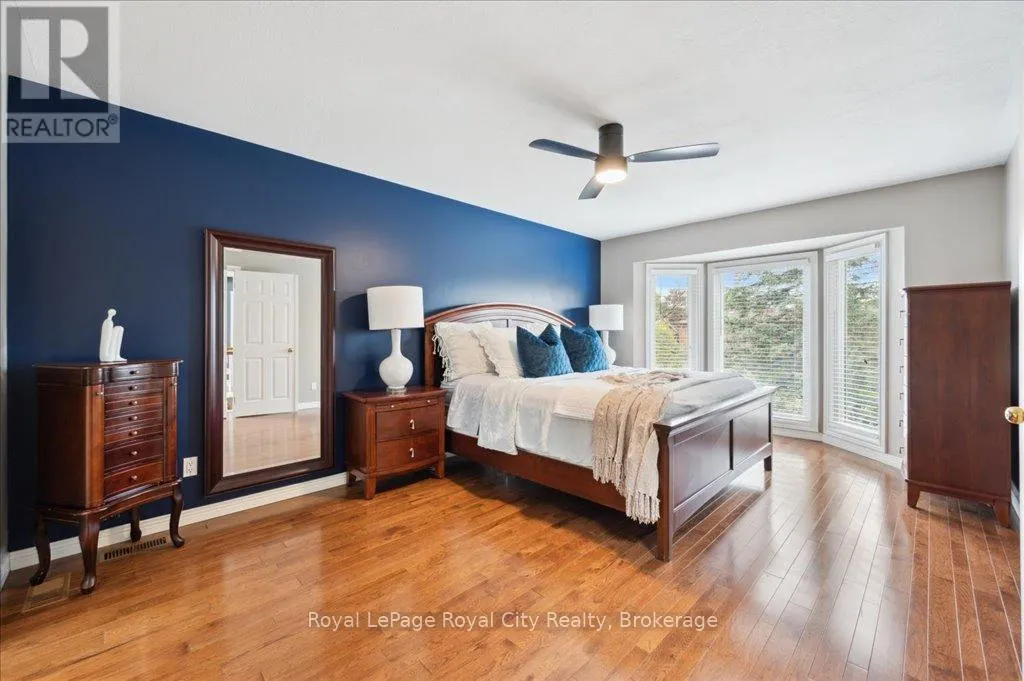 9 KORTRIGHT ROAD E