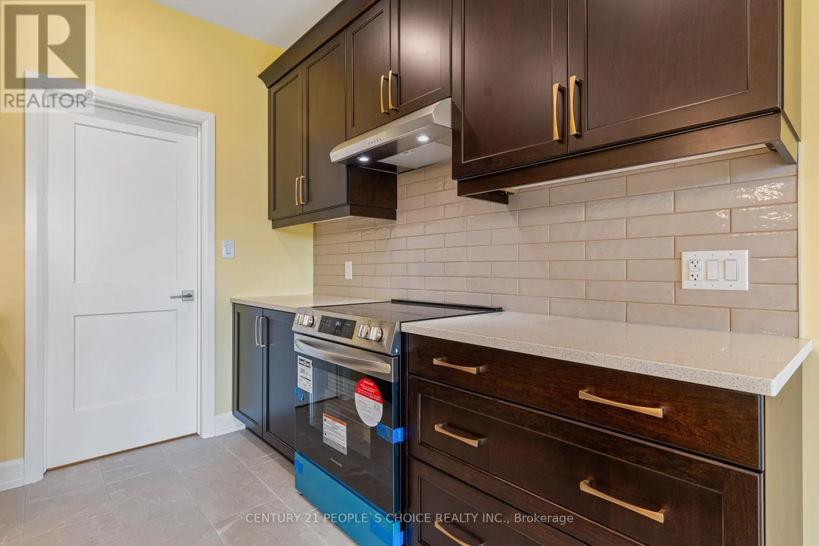 3947 MITCHELL CRESCENT