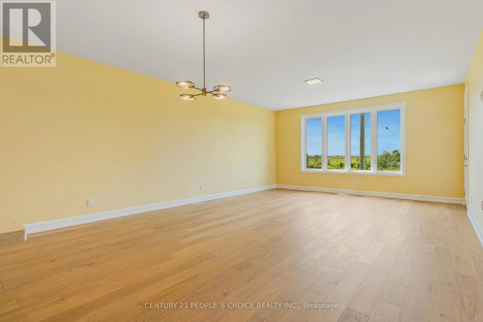 3947 MITCHELL CRESCENT