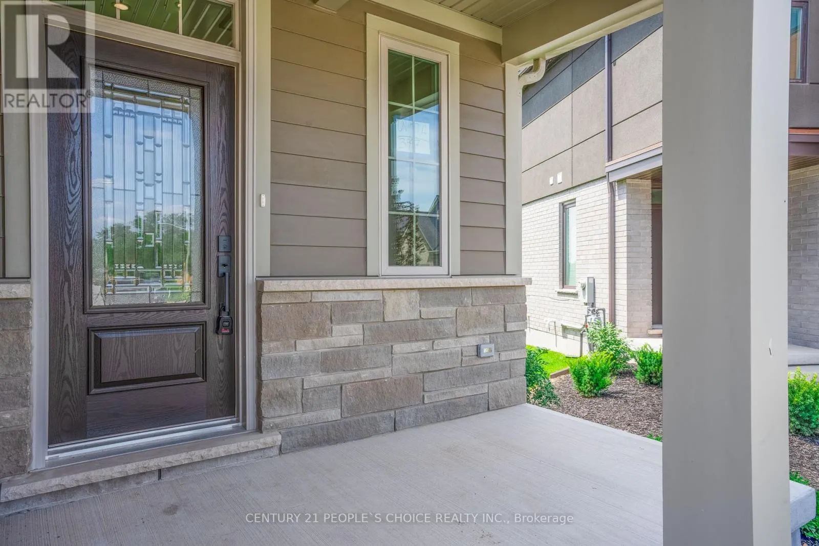 3947 MITCHELL CRESCENT