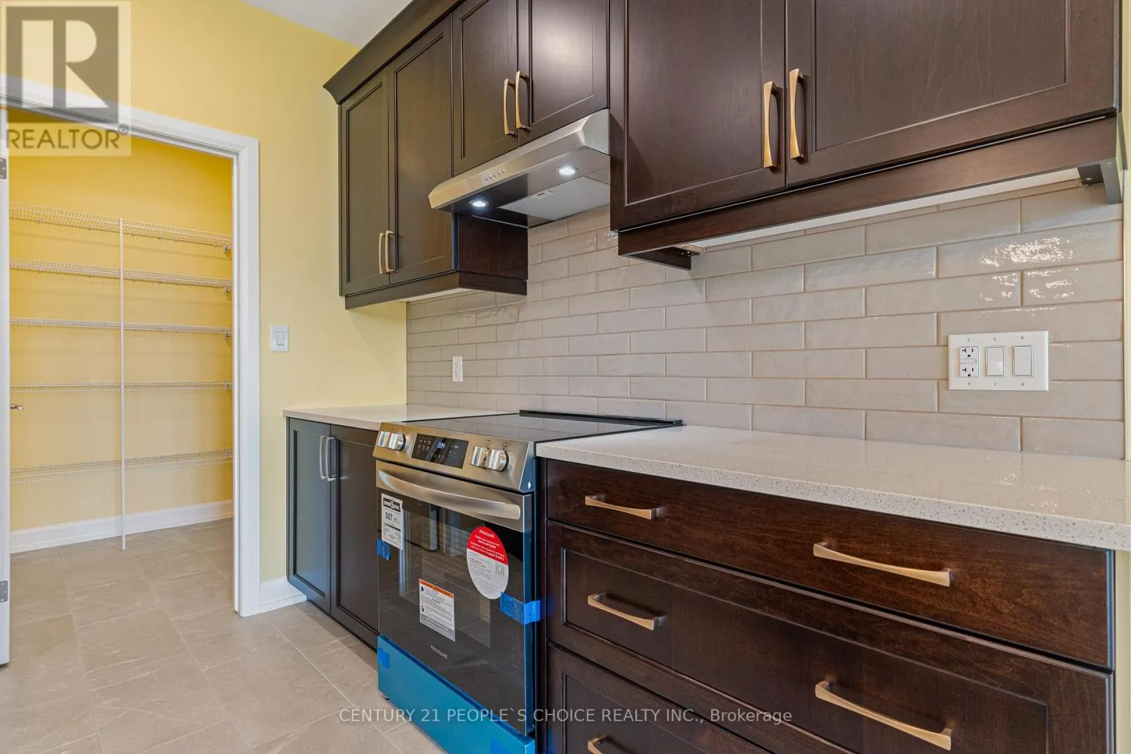 3947 MITCHELL CRESCENT