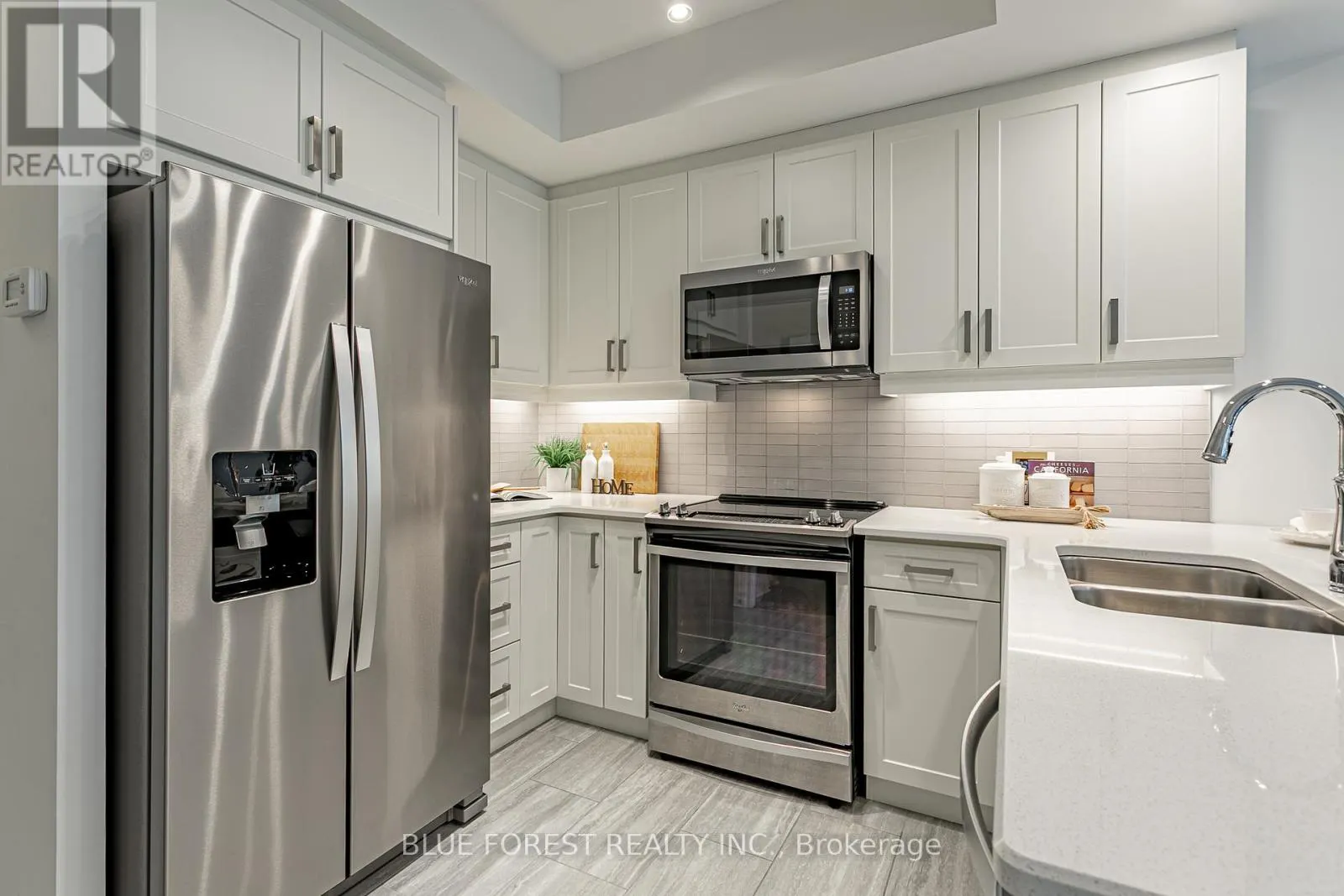 406 - 1200 COMMISSIONERS ROAD W, #406