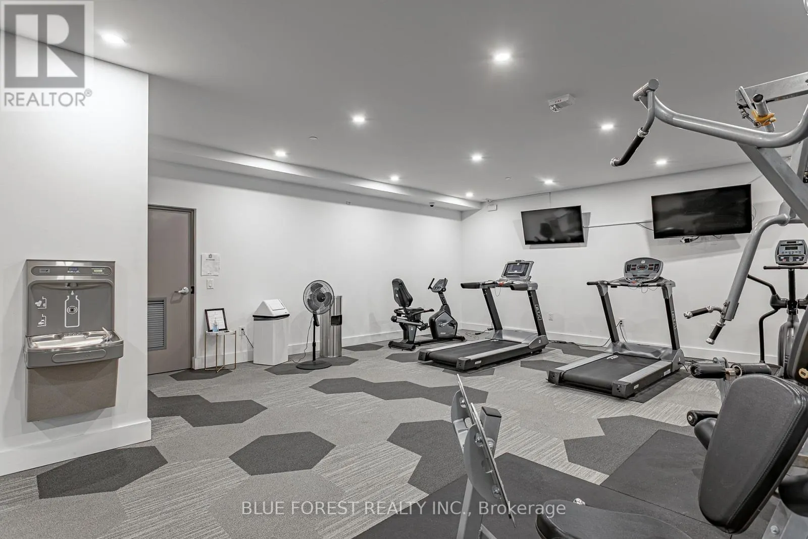 406 - 1200 COMMISSIONERS ROAD W, #406