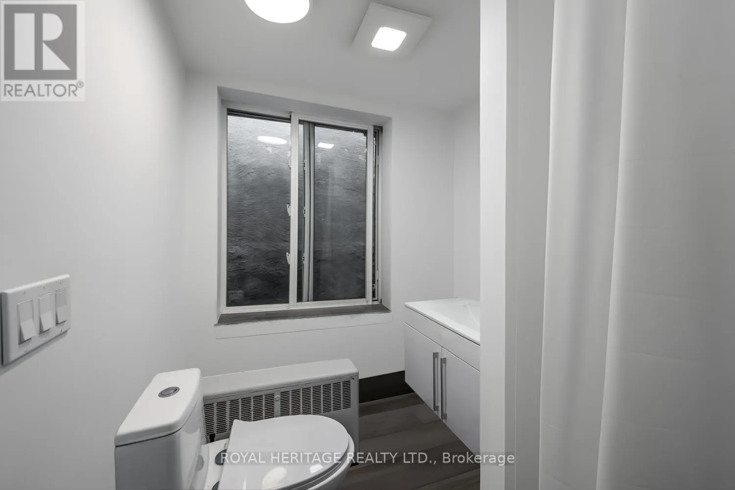 2 - 264 DIVISION STREET, #2