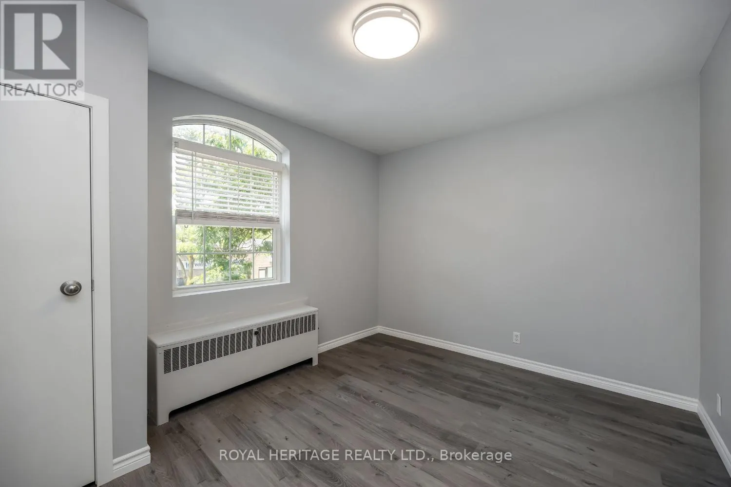 1 - 264 DIVISION STREET, #1