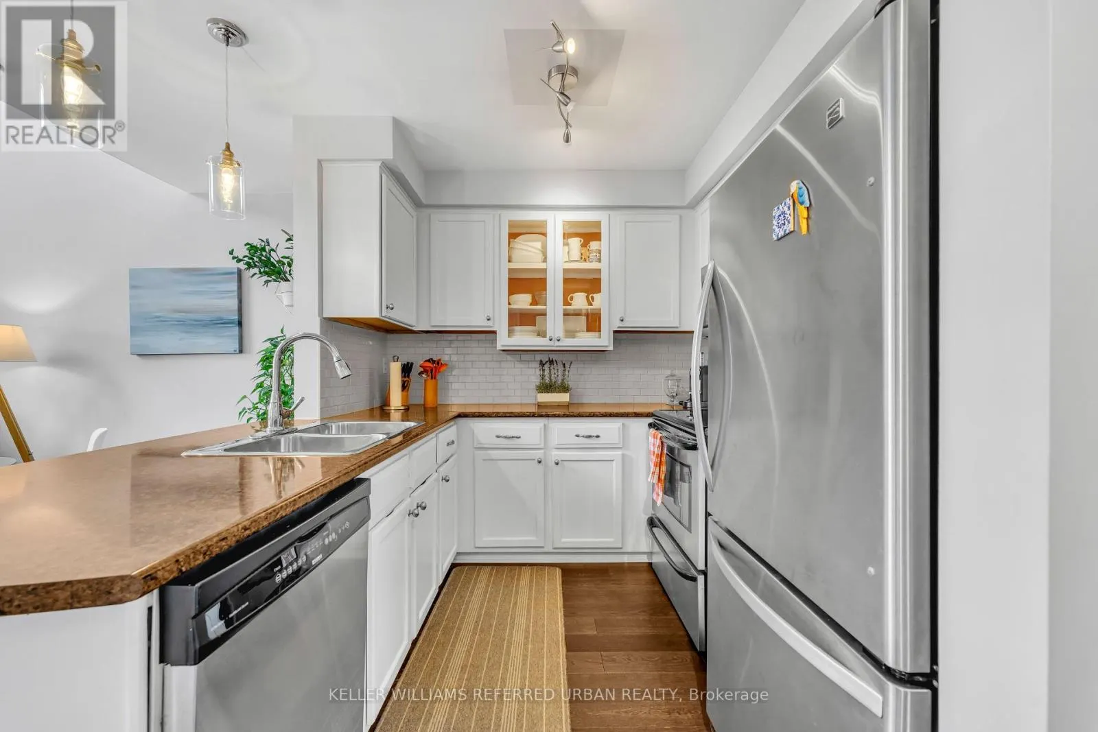 A203 - 182 D'ARCY STREET
