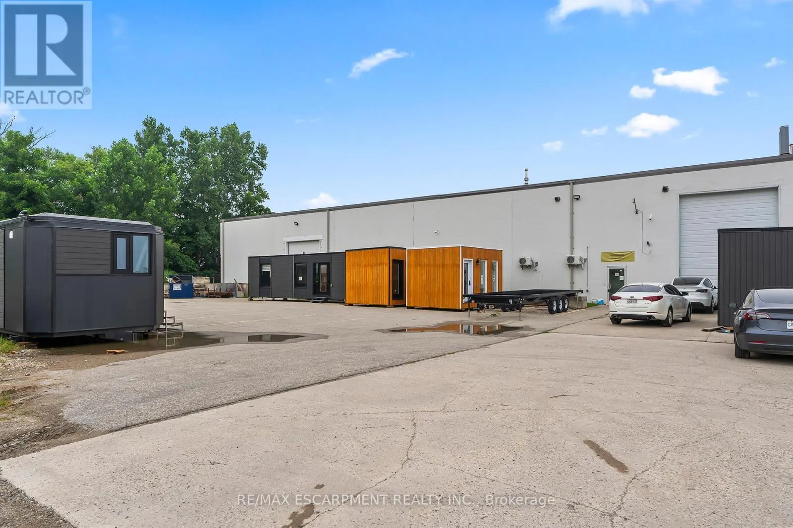 3 - 47 MORTON AVENUE E