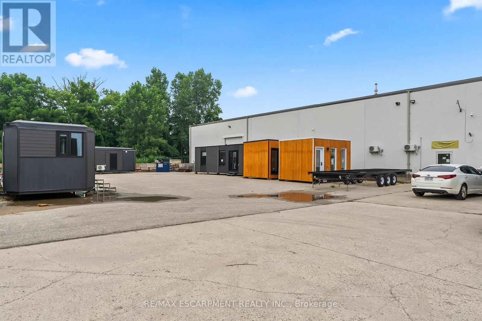3 - 47 MORTON AVENUE E