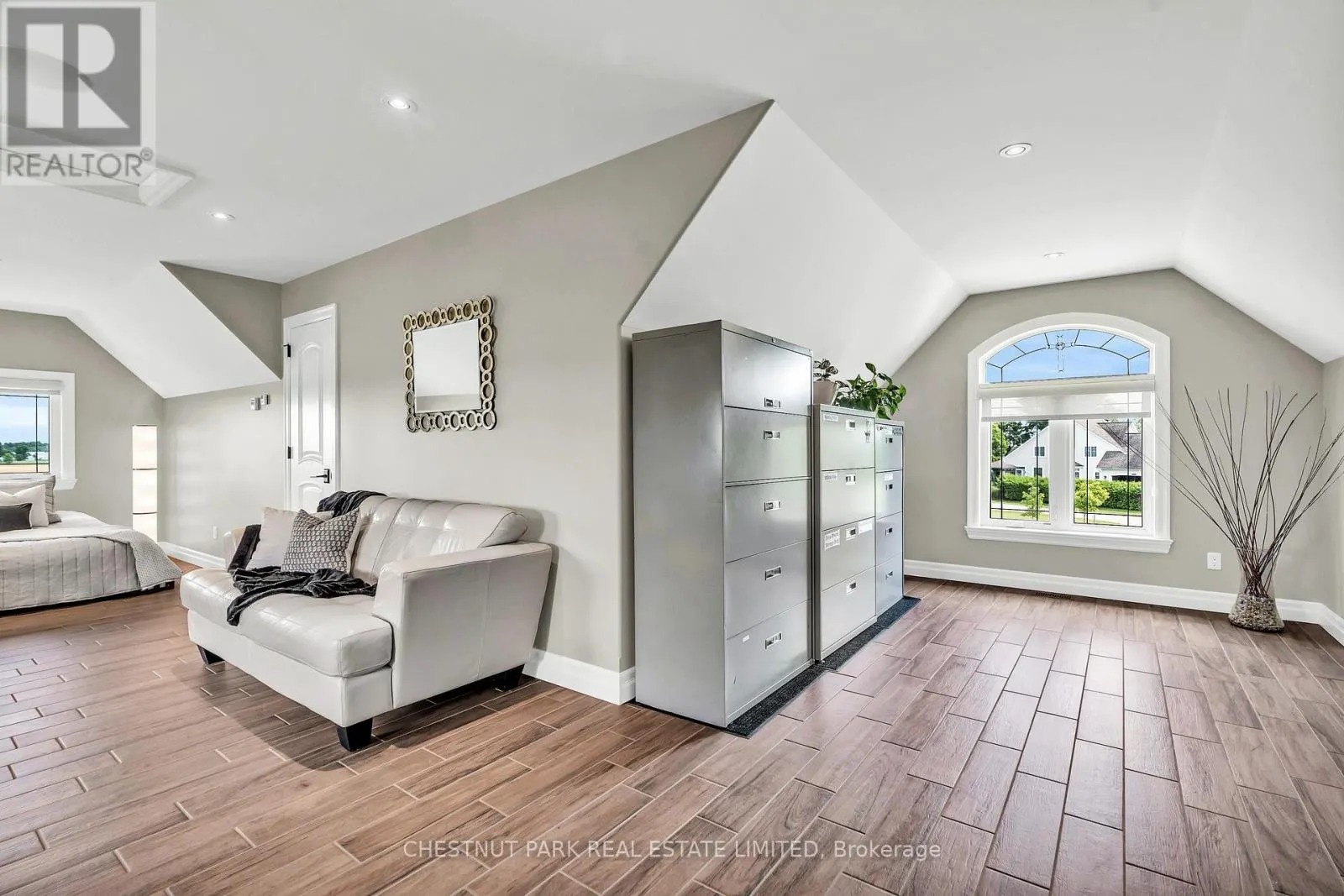 46 ANITA DRIVE