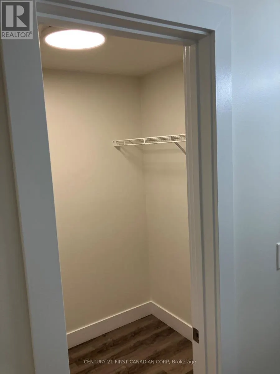 36 - 105 ANDOVER DRIVE, #36
