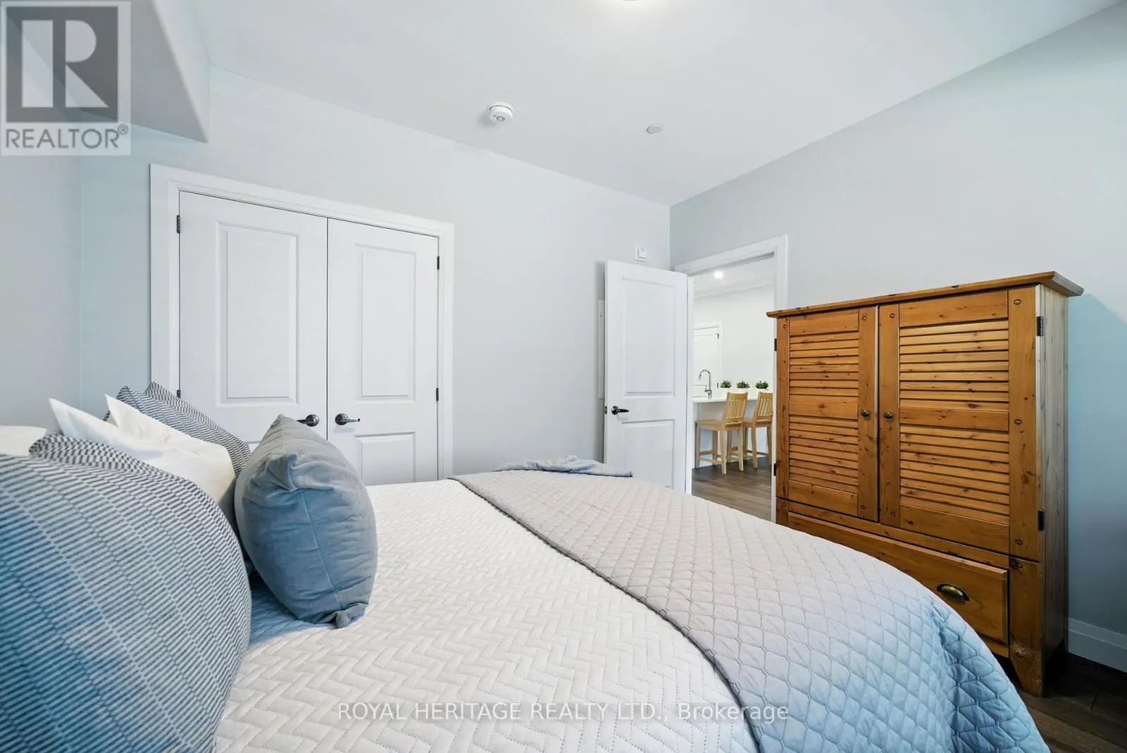 103 - 19 HAMPTON LANE, #103