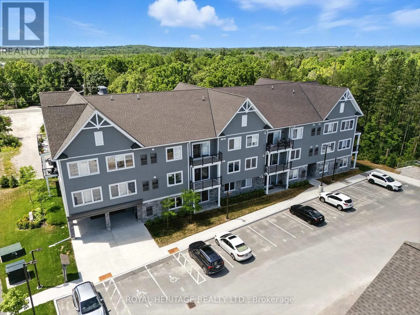 103 - 19 HAMPTON LANE, #103