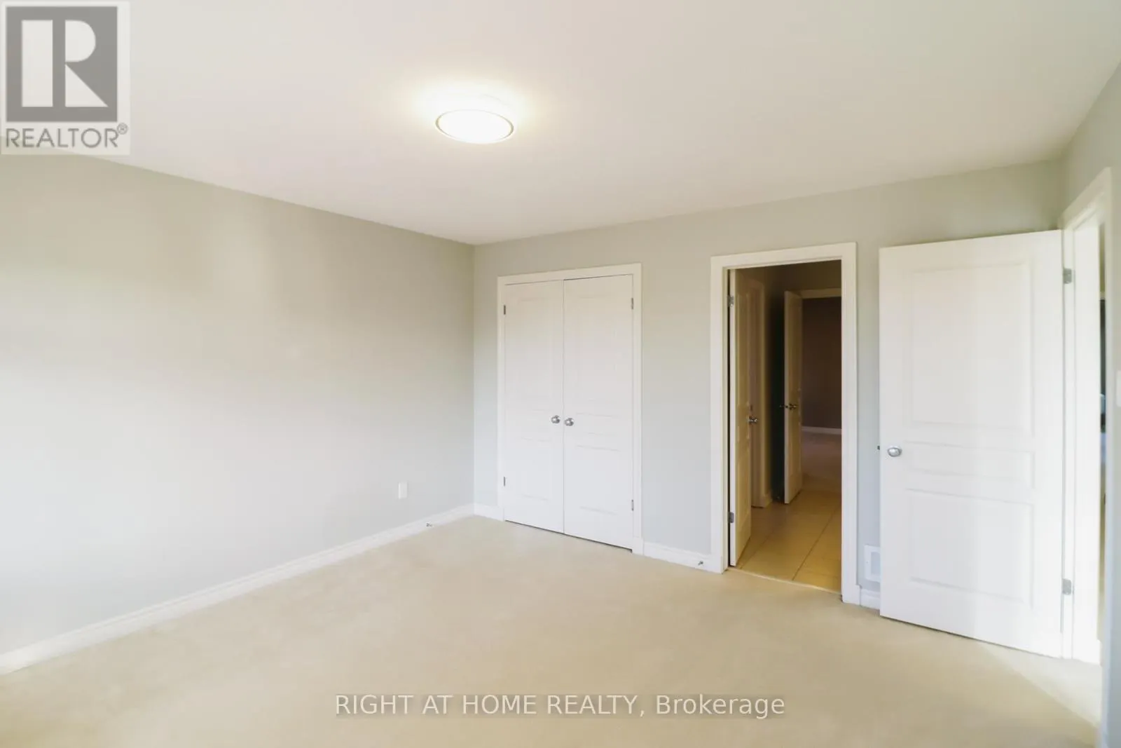 204 COOKS MILL CRESCENT