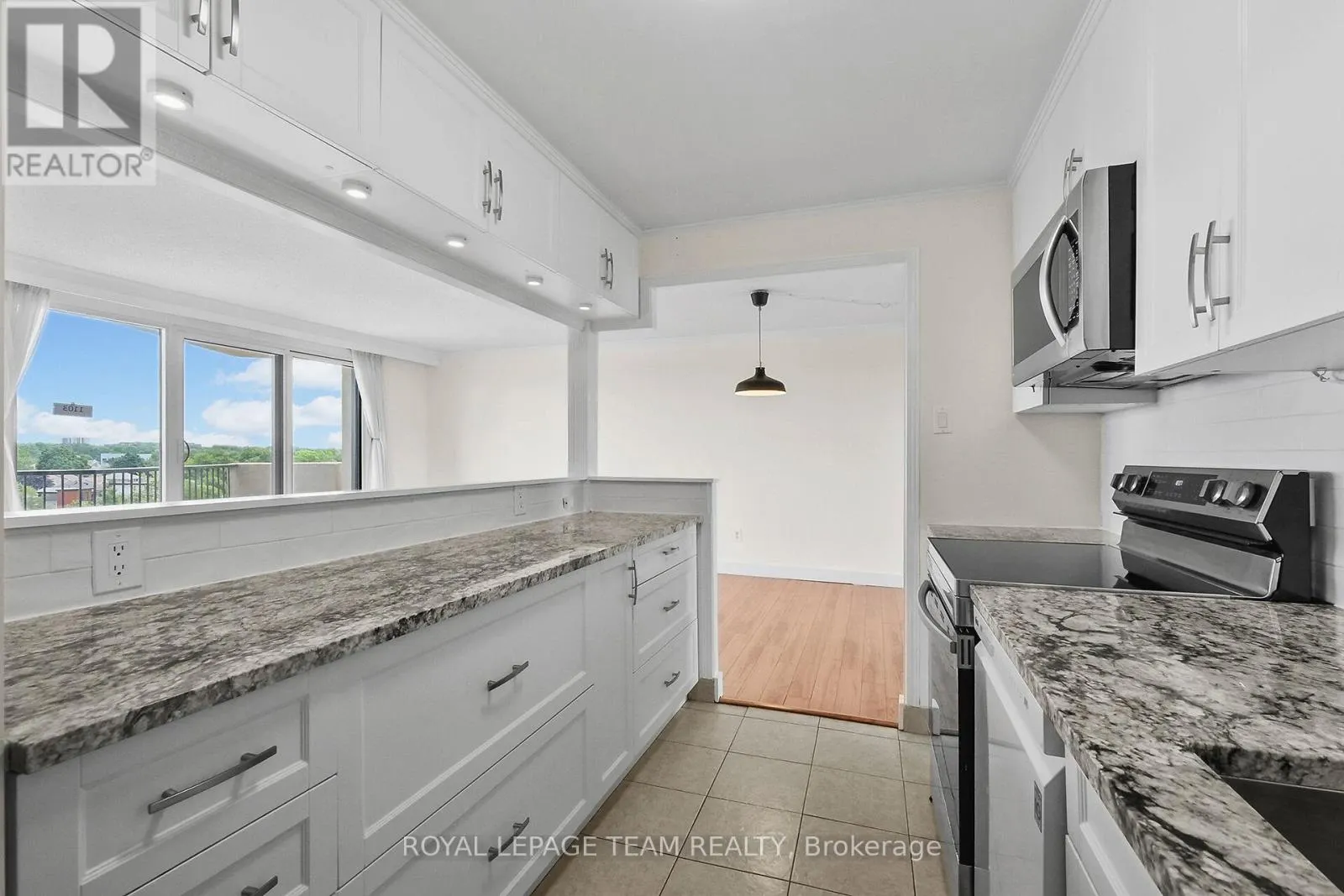 1103 - 1025 RICHMOND ROAD