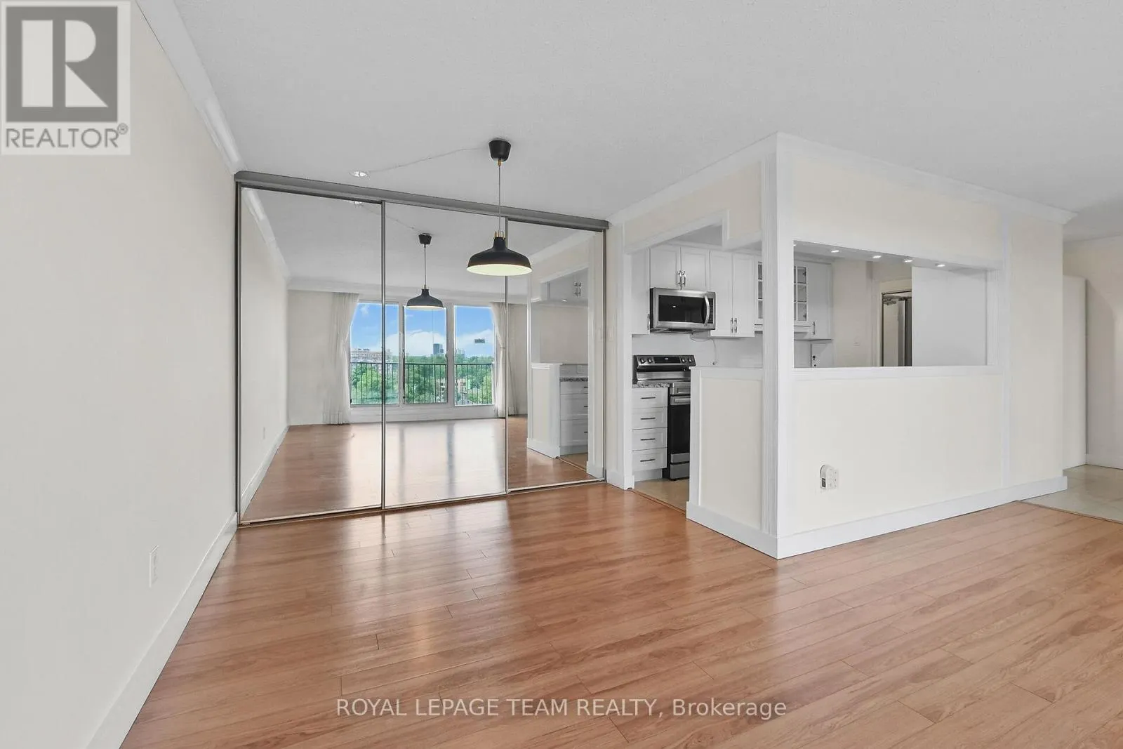 1103 - 1025 RICHMOND ROAD