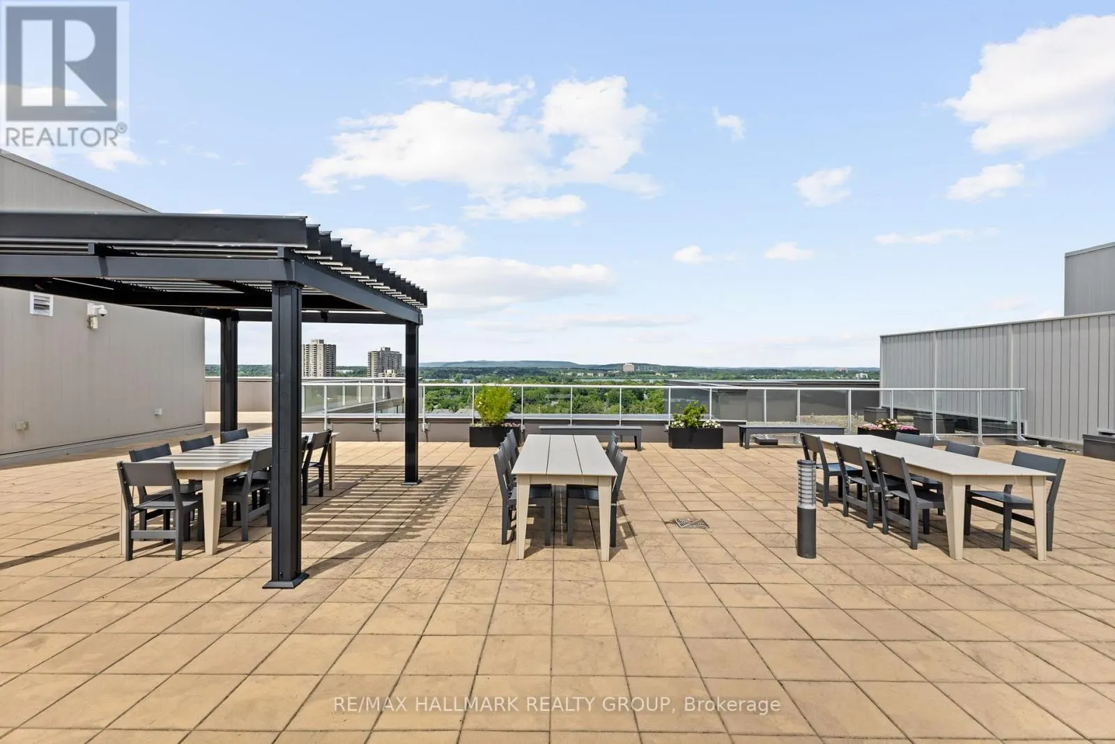 507 - 108 RICHMOND ROAD