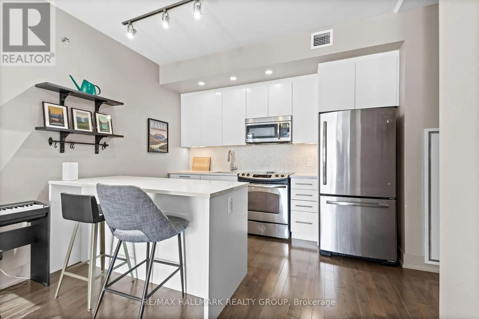 507 - 108 RICHMOND ROAD
