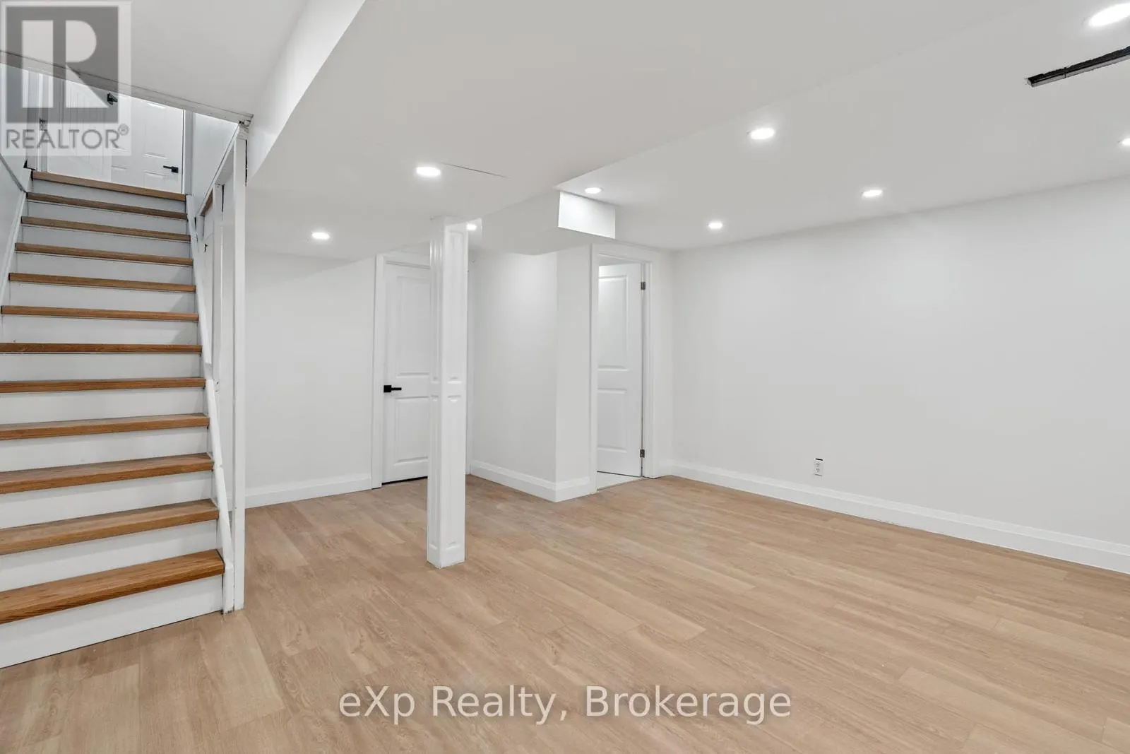38 - 88 AVONWOOD DRIVE, #38