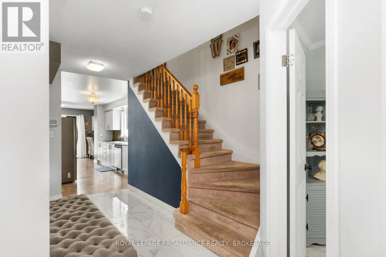 878 WALKER COURT