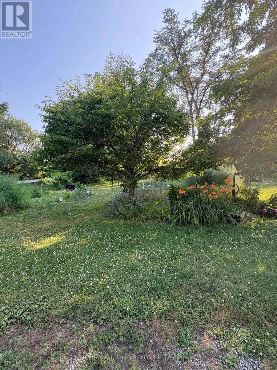 412 COOPER ROAD