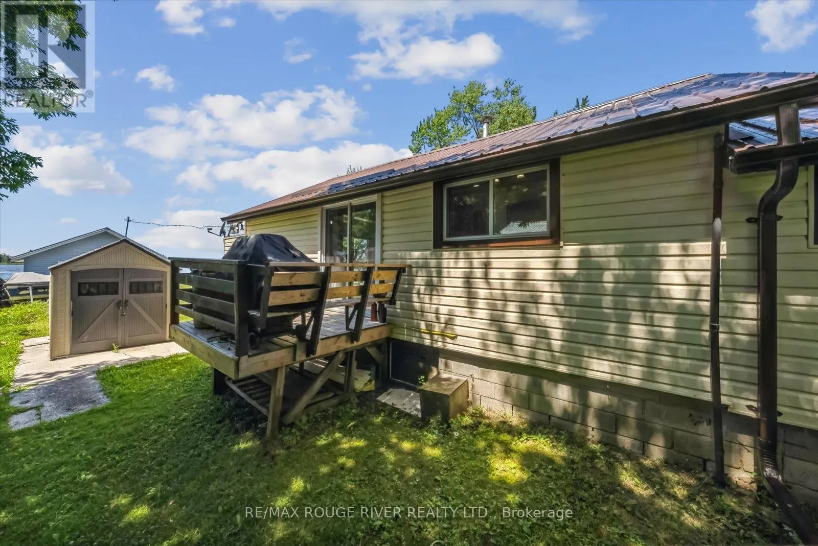 3 - 22 LAKE ROAD, #3