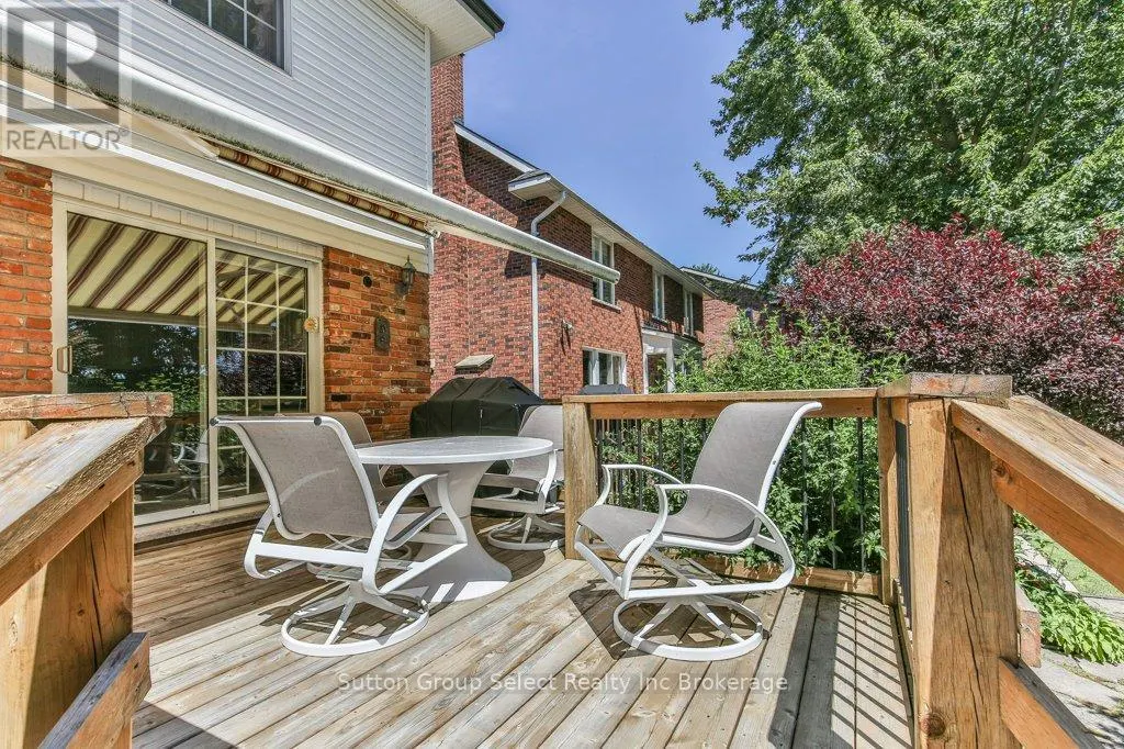 834 BERKSHIRE DRIVE