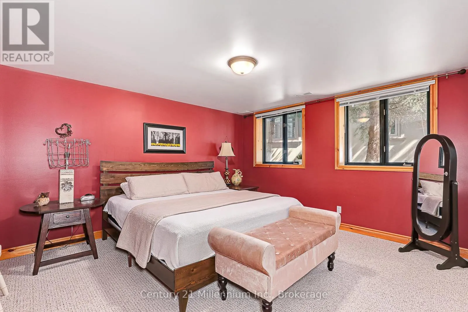 108 CORTINA CRESCENT