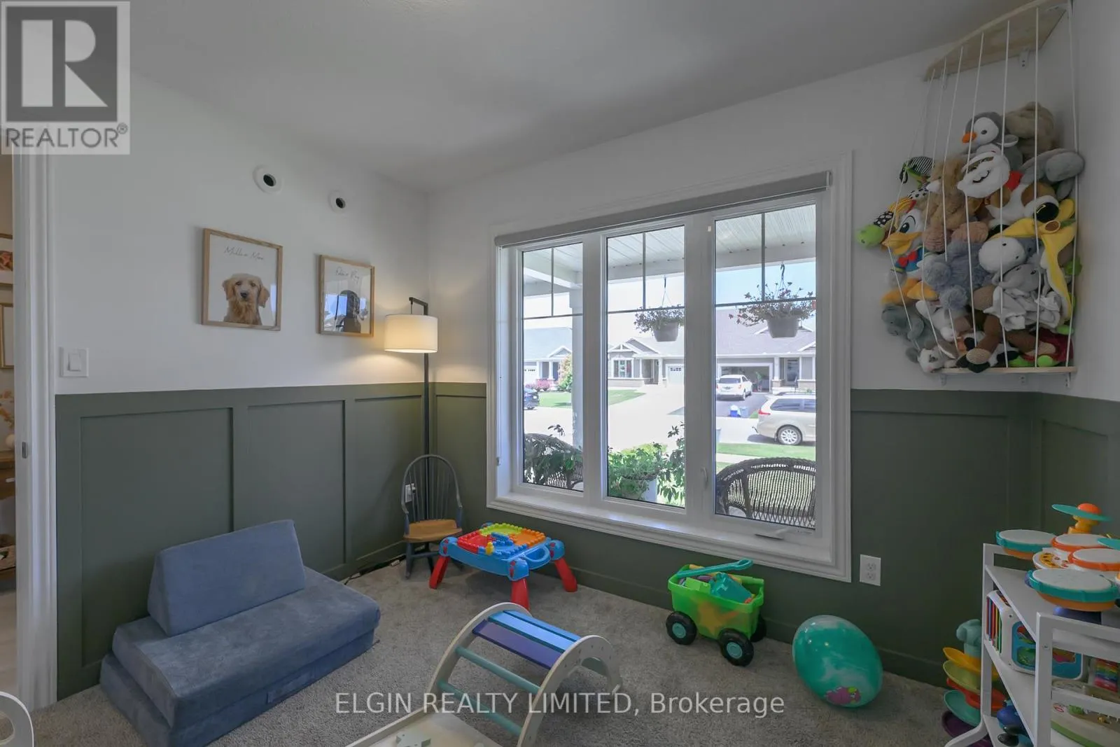 24 ASHBERRY PLACE