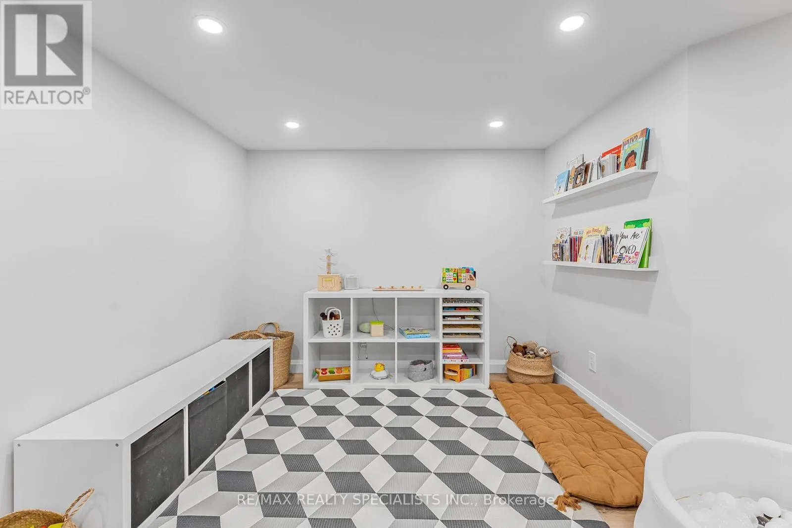 75 SEVERINO CIRCLE