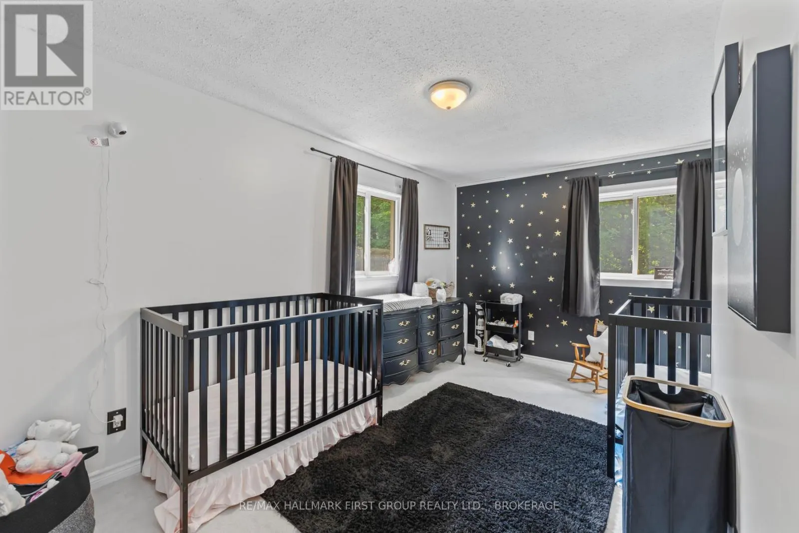 1086 MOON ROAD