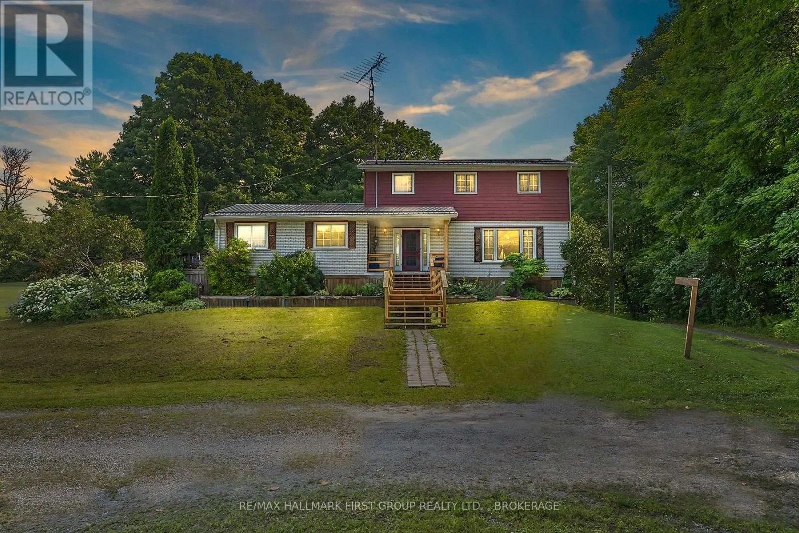 1086 MOON ROAD