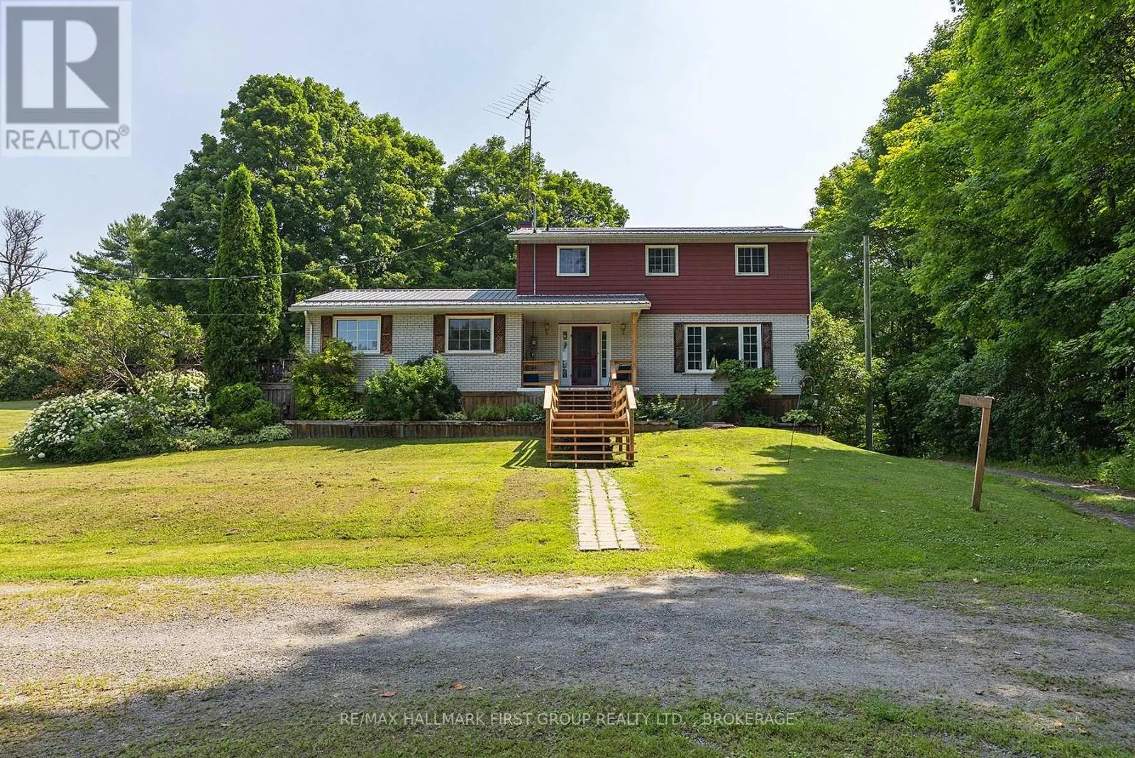 1086 MOON ROAD