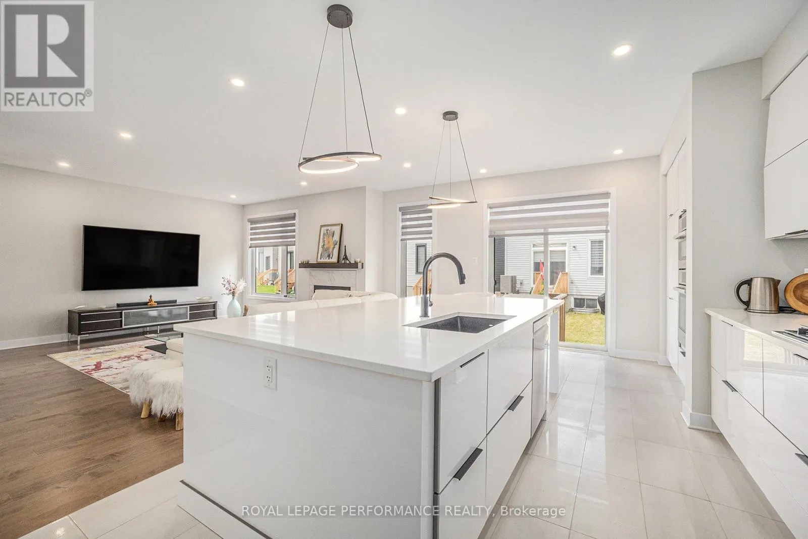 233 BEAUGENCY STREET