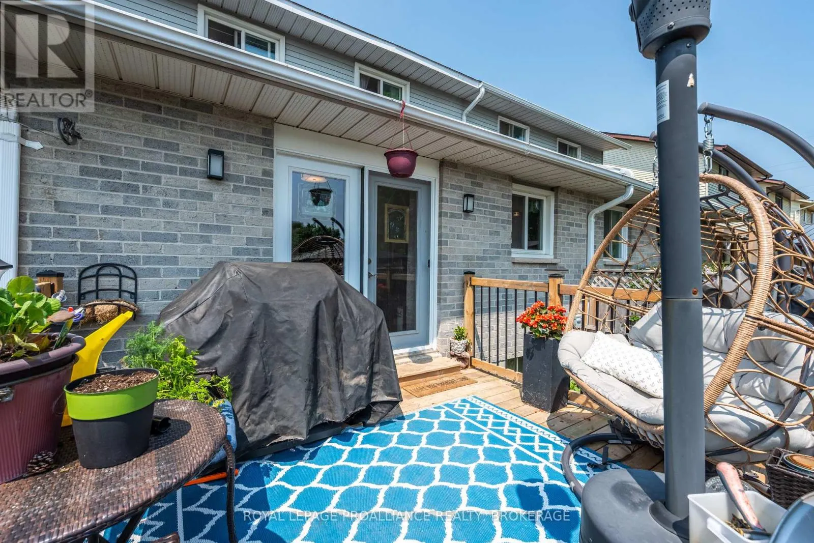 587 DAVIS DRIVE